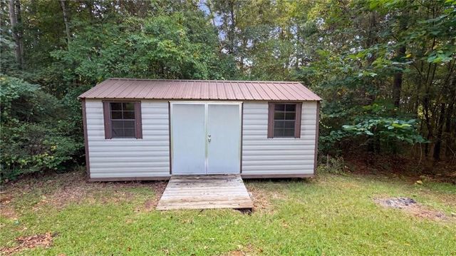225 Berkshire Pass, Covington, GA 30016