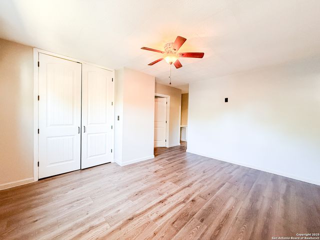 5850 Cliffmont, San Antonio, TX 78250