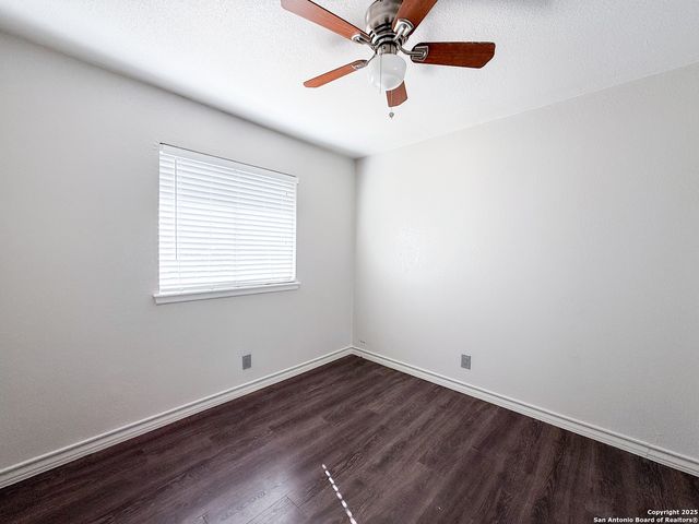 5850 Cliffmont, San Antonio, TX 78250