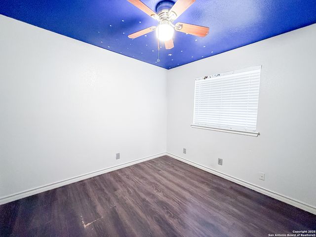 5850 Cliffmont, San Antonio, TX 78250