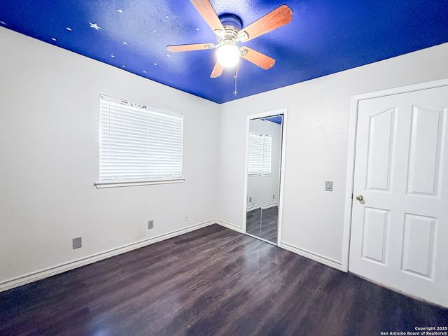 5850 Cliffmont, San Antonio, TX 78250