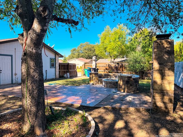 5850 Cliffmont, San Antonio, TX 78250