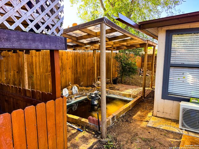 5850 Cliffmont, San Antonio, TX 78250