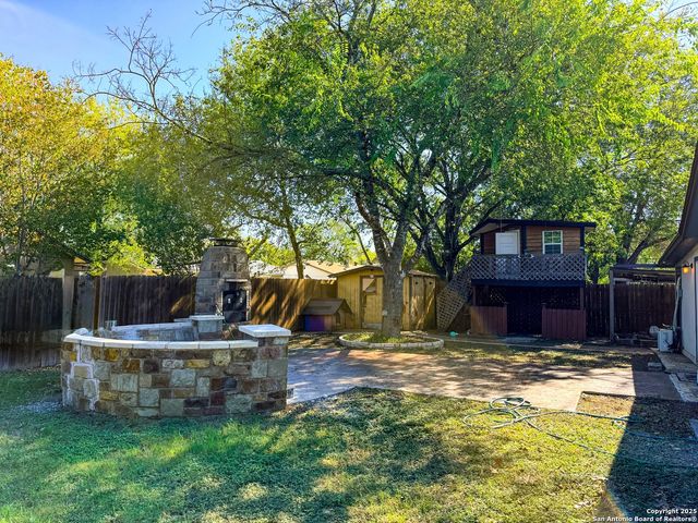5850 Cliffmont, San Antonio, TX 78250