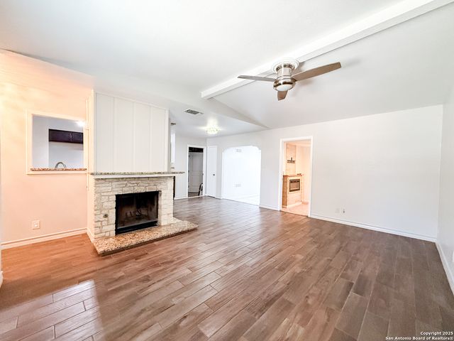 5850 Cliffmont, San Antonio, TX 78250