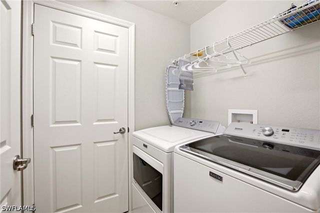 3163 Serena LN 1012, Naples, FL 34114