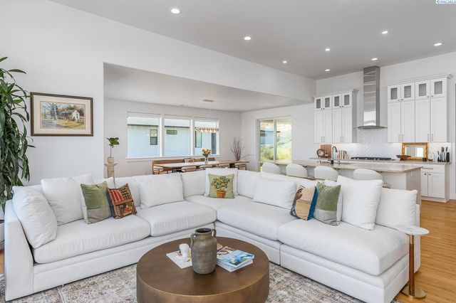 5249 S Quincy Place, Kennewick, WA 99337