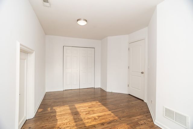 3728 N Oak Park Avenue, Chicago, IL 60634