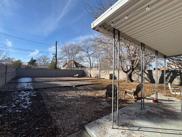 1039 Princeton Drive NE, Albuquerque, NM 87106