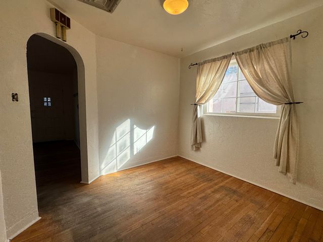 1039 Princeton Drive NE, Albuquerque, NM 87106