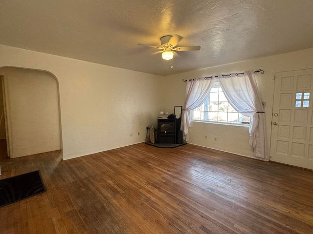 1039 Princeton Drive NE, Albuquerque, NM 87106