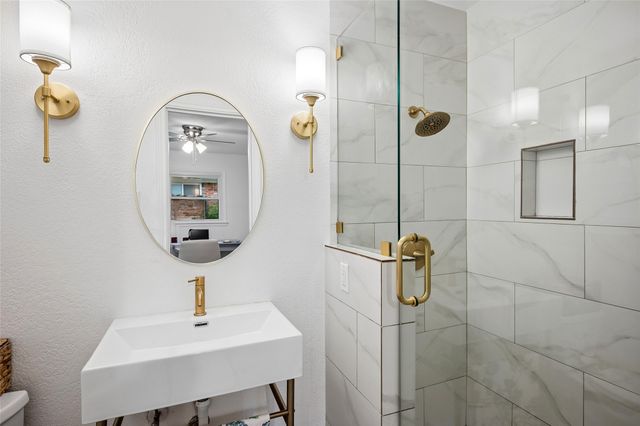 8426 Baumgarten Drive, Dallas, TX 75228