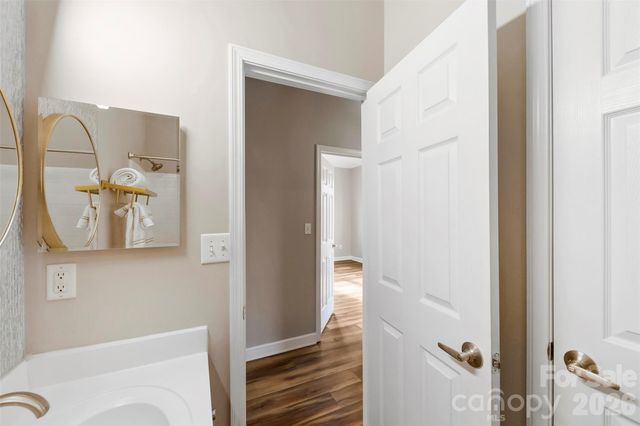 706 Northeast Drive, Davidson, NC 28036