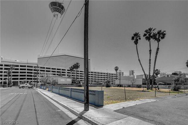 227 West Saint Louis Avenue, Las Vegas, NV 89102