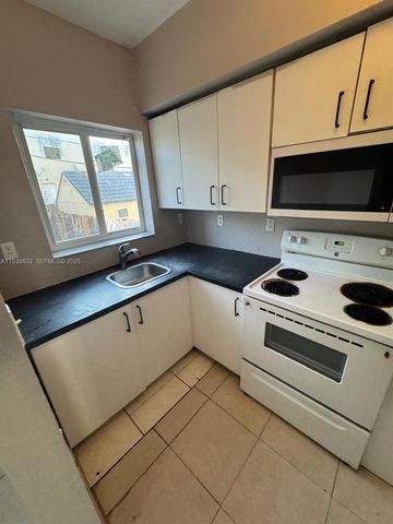 8407 NW 5th Ave 8407, Miami, FL 33150