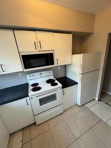 8407 NW 5th Ave 8407, Miami, FL 33150