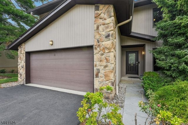 19 Cedarwood, Woodland Park, NJ 07424