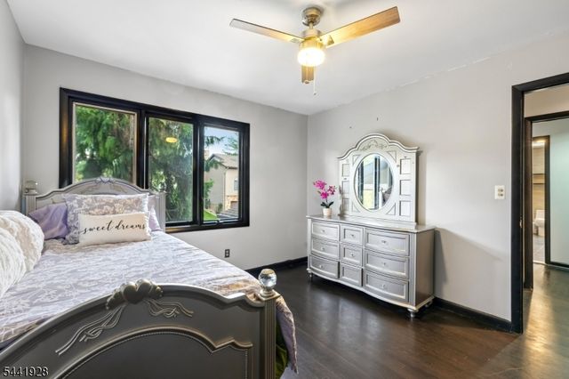 19 Cedarwood, Woodland Park, NJ 07424