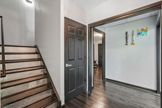 19 Cedarwood, Woodland Park, NJ 07424