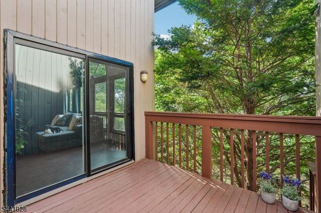 19 Cedarwood, Woodland Park, NJ 07424
