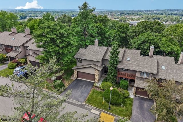 19 Cedarwood, Woodland Park, NJ 07424