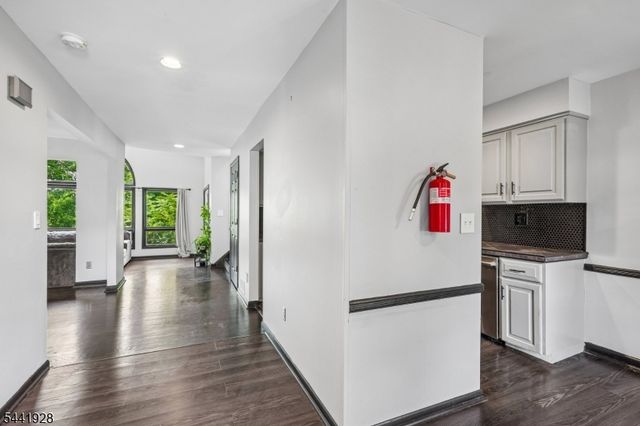 19 Cedarwood, Woodland Park, NJ 07424