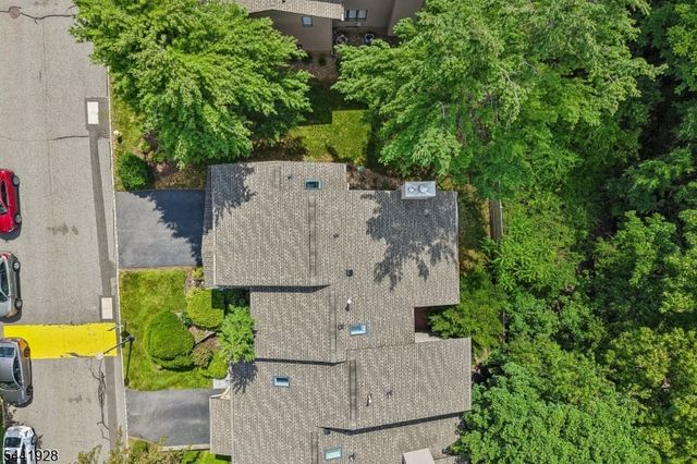 19 Cedarwood, Woodland Park, NJ 07424