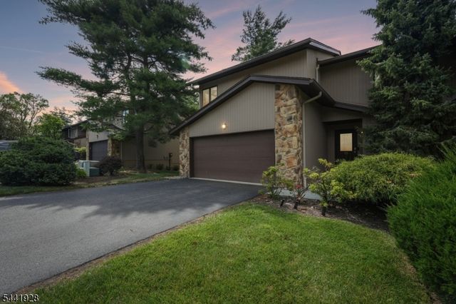19 Cedarwood, Woodland Park, NJ 07424