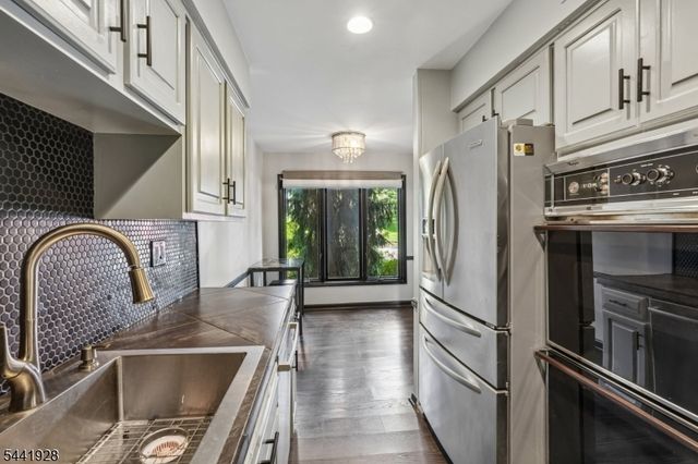 19 Cedarwood, Woodland Park, NJ 07424