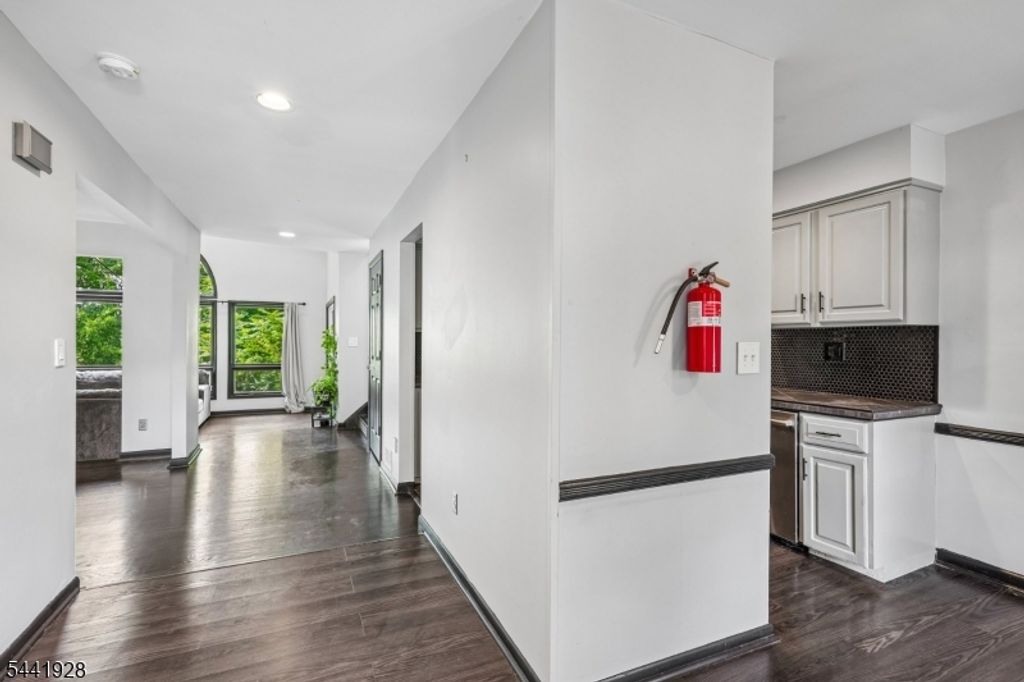 19 Cedarwood, Woodland Park, NJ 07424 — photo 5
