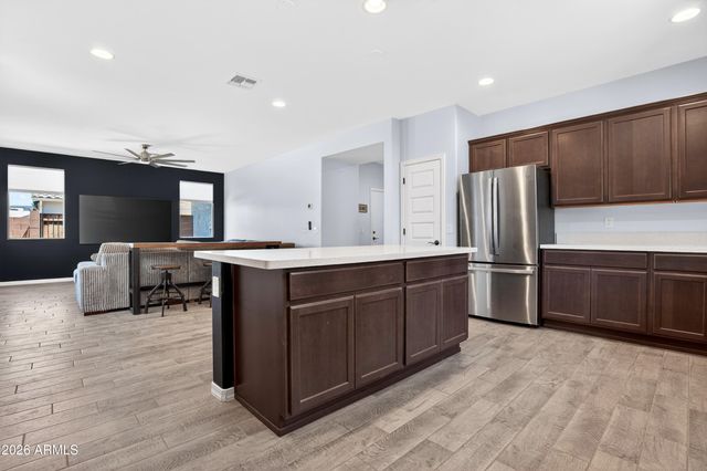 25256 N 142ND Drive, Surprise, AZ 85387