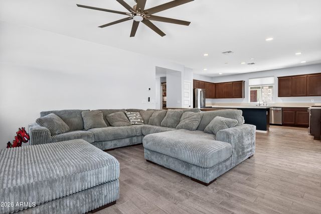 25256 N 142ND Drive, Surprise, AZ 85387
