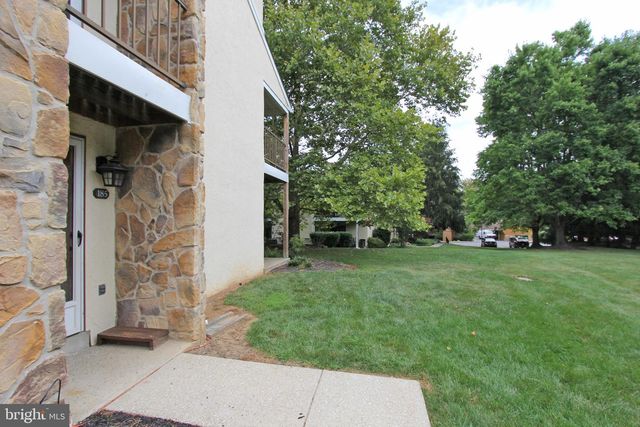 185 VALLEY STREAM CIR, Chesterbrook, PA 19087