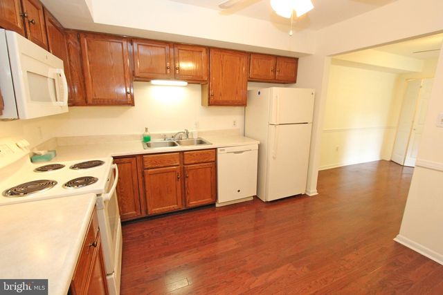 185 VALLEY STREAM CIR, Chesterbrook, PA 19087