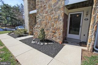 185 VALLEY STREAM CIR, Chesterbrook, PA 19087