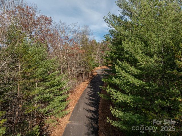 3129 Mountain Laurel Drive, Lenoir, NC 28645