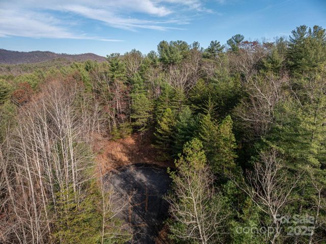 3129 Mountain Laurel Drive, Lenoir, NC 28645