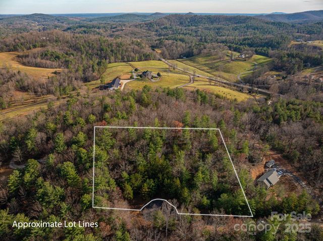 3129 Mountain Laurel Drive, Lenoir, NC 28645