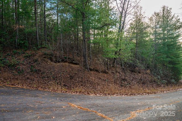 3129 Mountain Laurel Drive, Lenoir, NC 28645