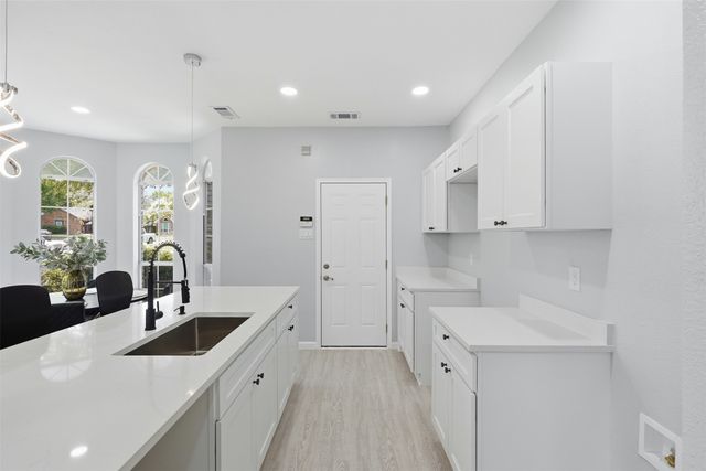 1530 Allen Drive, Cedar Hill, TX 75104