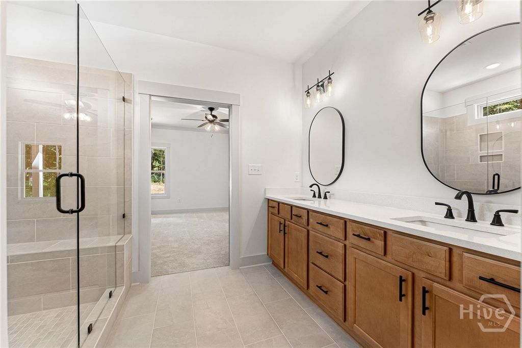 Image 15 of property listing at 33 Hometown Court, Jefferson, GA 30549