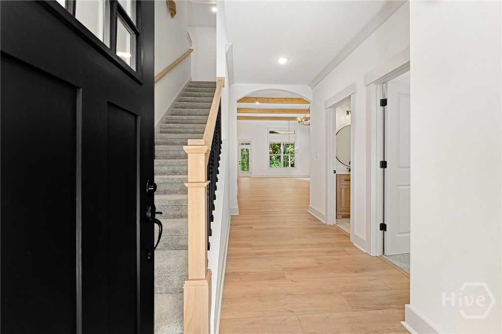 Image 2 of property listing at 33 Hometown Court, Jefferson, GA 30549