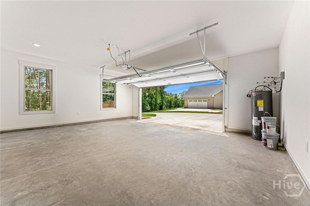 Image 27 of property listing at 33 Hometown Court, Jefferson, GA 30549