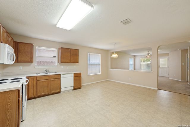 10723 Pony Mesa, San Antonio, TX 78254