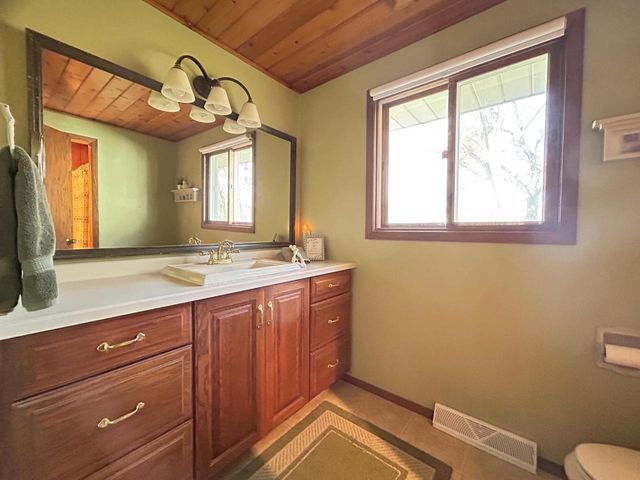 1553 RUSTIC RIDGE COURT, Green Bay, WI 54311