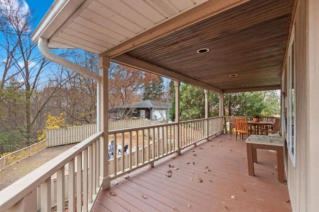 1553 RUSTIC RIDGE COURT, Green Bay, WI 54311