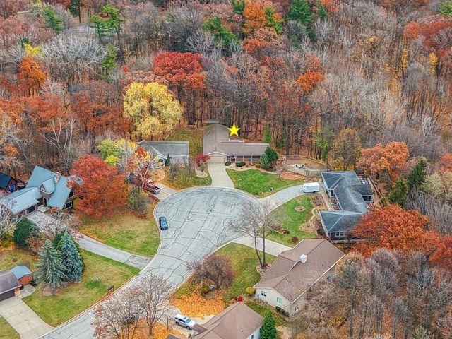 1553 RUSTIC RIDGE COURT, Green Bay, WI 54311