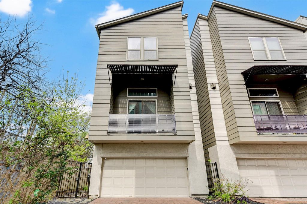 2004 Blodgett Street A, Houston, TX 77004