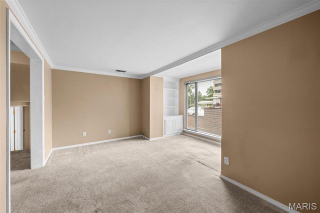 250 S Brentwood Boulevard 1F, Clayton, MO 63105