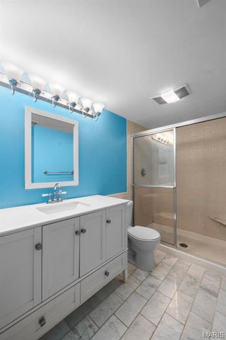 250 S Brentwood Boulevard 1F, Clayton, MO 63105